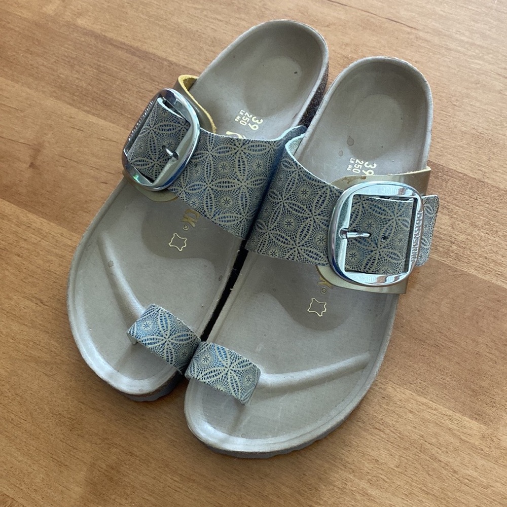 Birkenstock toe strap sandals Size 39
